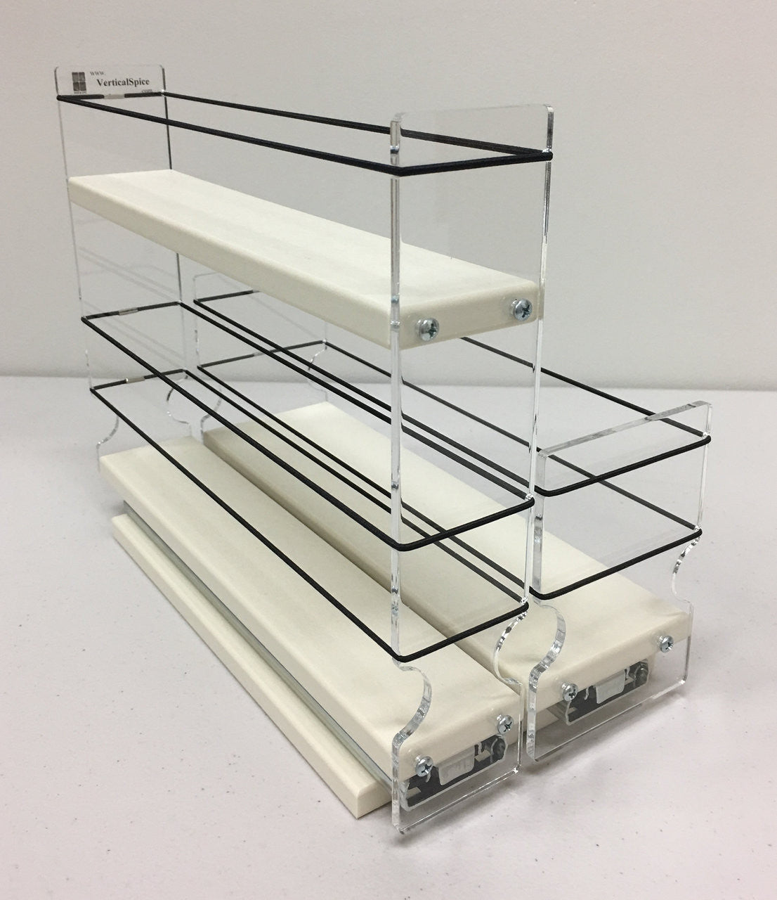 23x1.5x11 Spice Rack Combo Drawers
Unit: 5.75" wide x 9.25" tall x 10.6" depth
Drawers: (1) 2.1" wide x 10.05" long and (1) 3.25" wide x 10.05" long